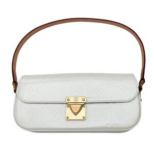 Authentic Louis Vuitton Perle Monogram Vernis Malibu Street Clutch Bag